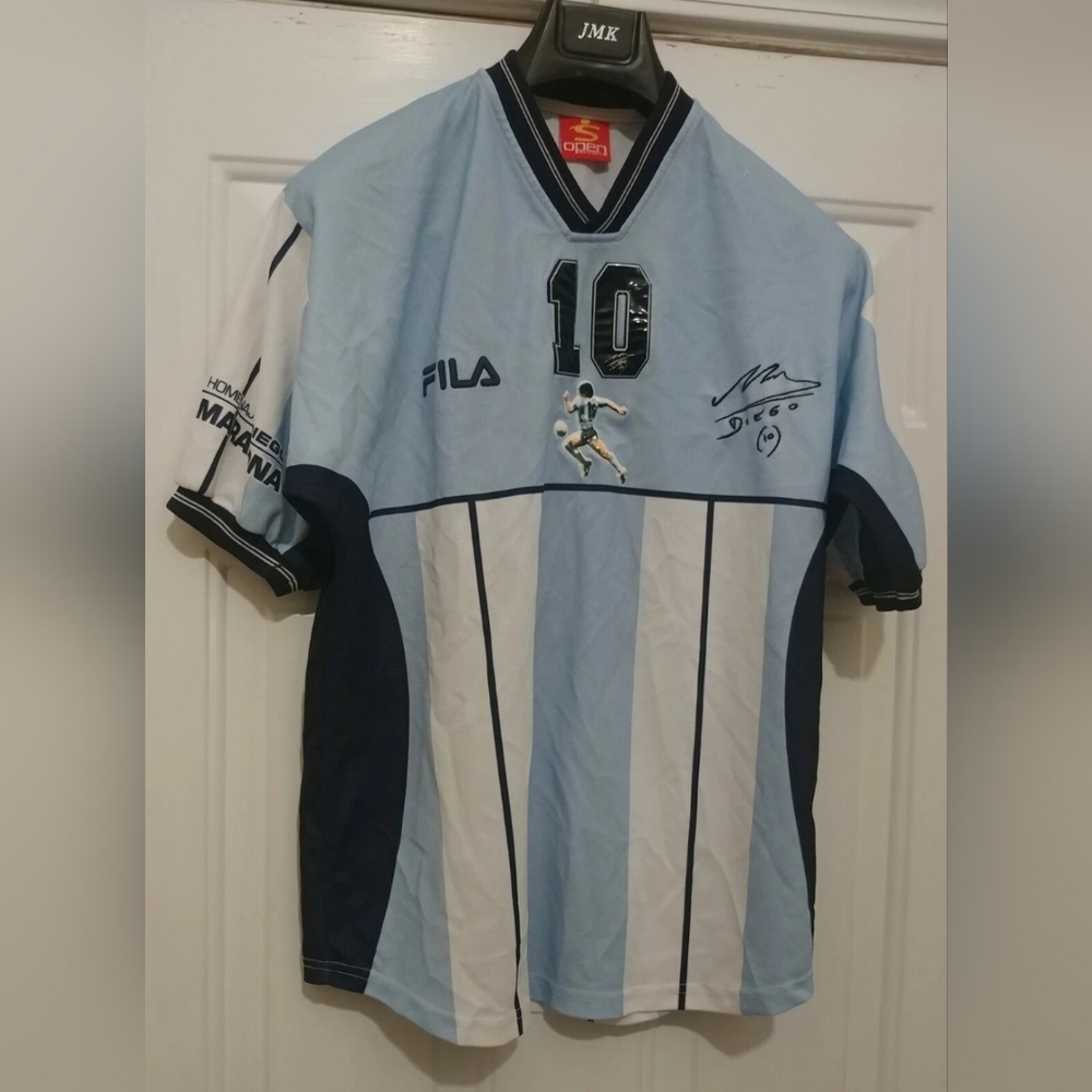 FILA  S OPEN SPORTS HOMENAJE A DIEGO MARADONA MEN'S POLYESTER SS JERSEY SIZE L